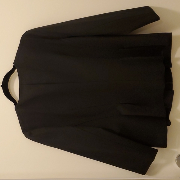 Brand new Banana Republic black blazer - Picture 2 of 5